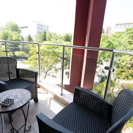 Stylish 2bdr & Location & Free Parking * Благоевград